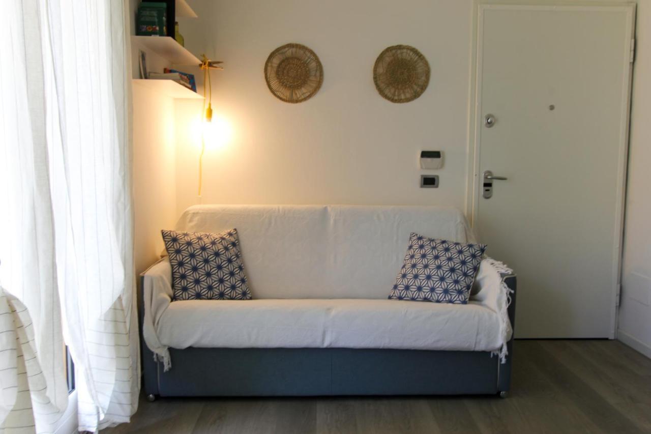 Maison Olive เดเซนซาโนเดลการ์ดา ภายนอก รูปภาพ